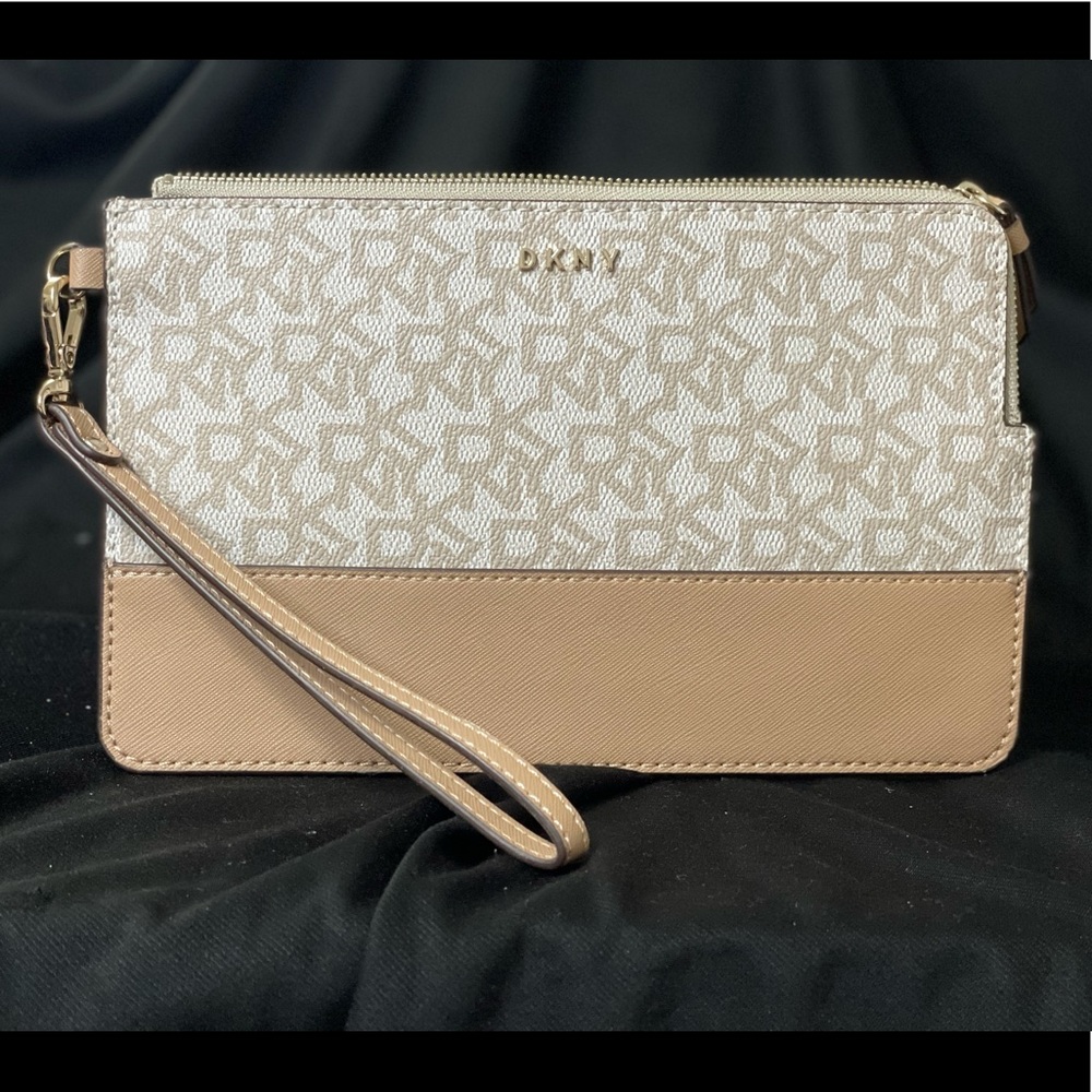 DKNY: Beige wristlet and coin purse